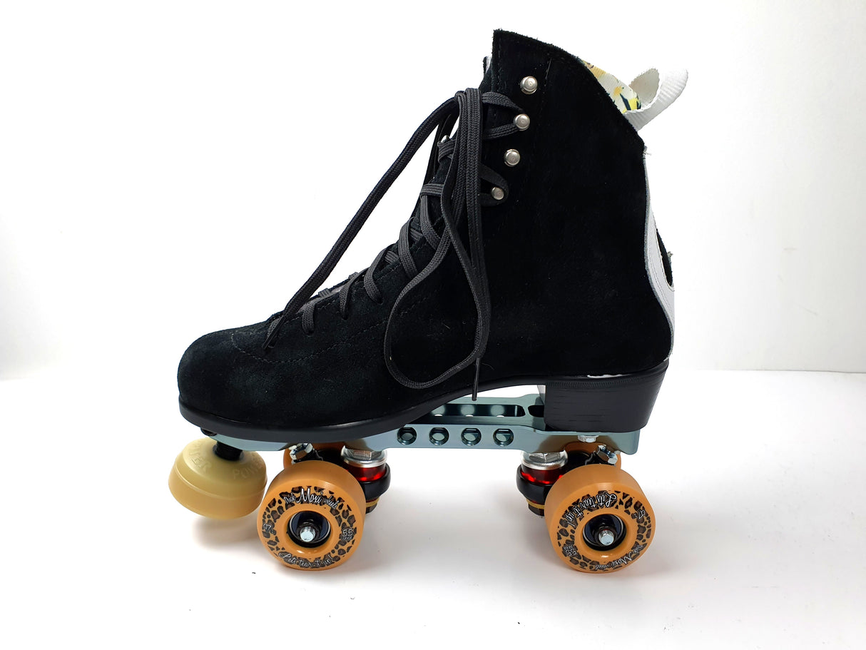 Moxi Jack Roller Skates Black w/ Reactor Pro Plate
