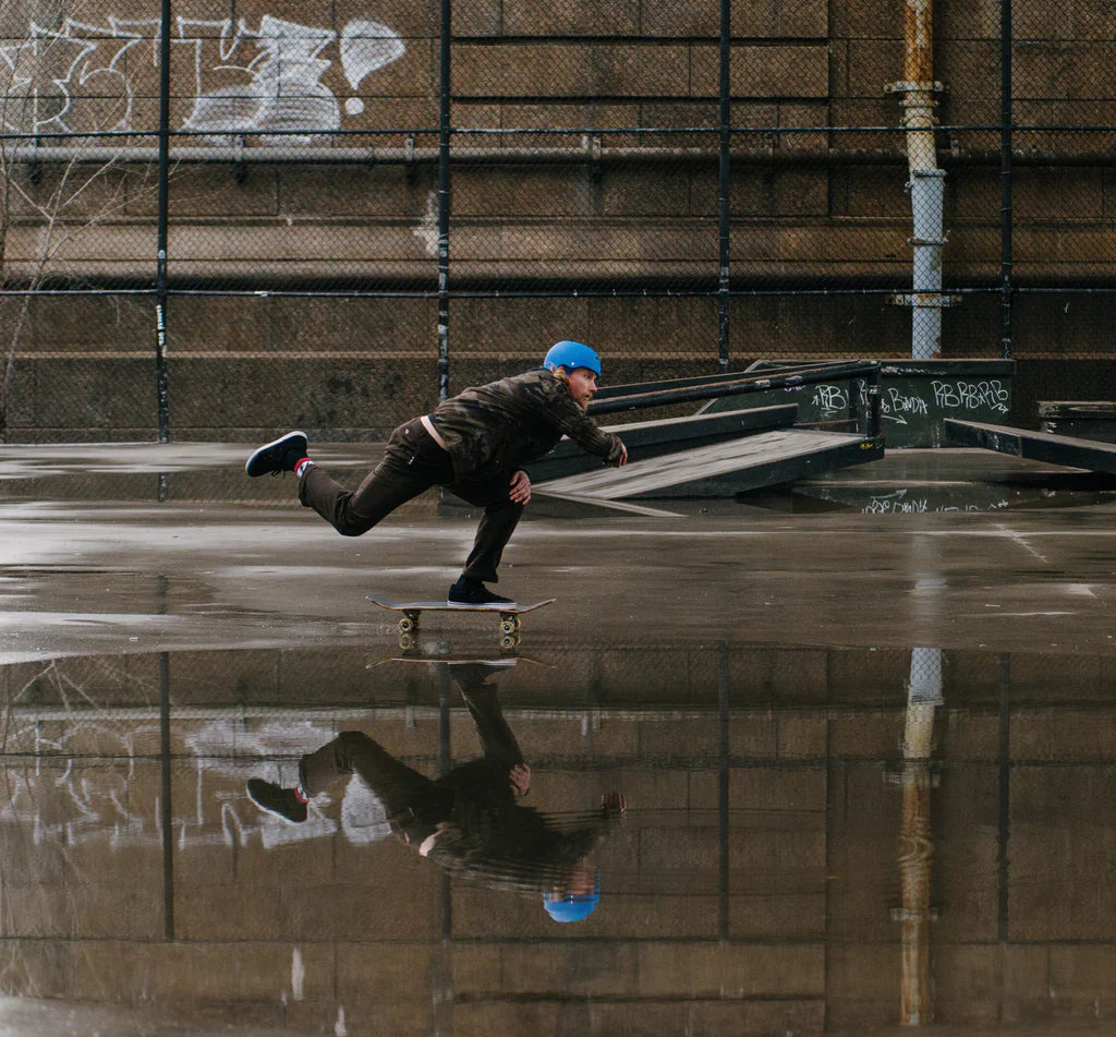 Triple 8 Skate Helmet SS Black Gloss w Green Liner