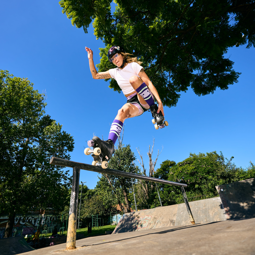 Triple 8 Sock Shin Guards Barbie Patin Signature Edition