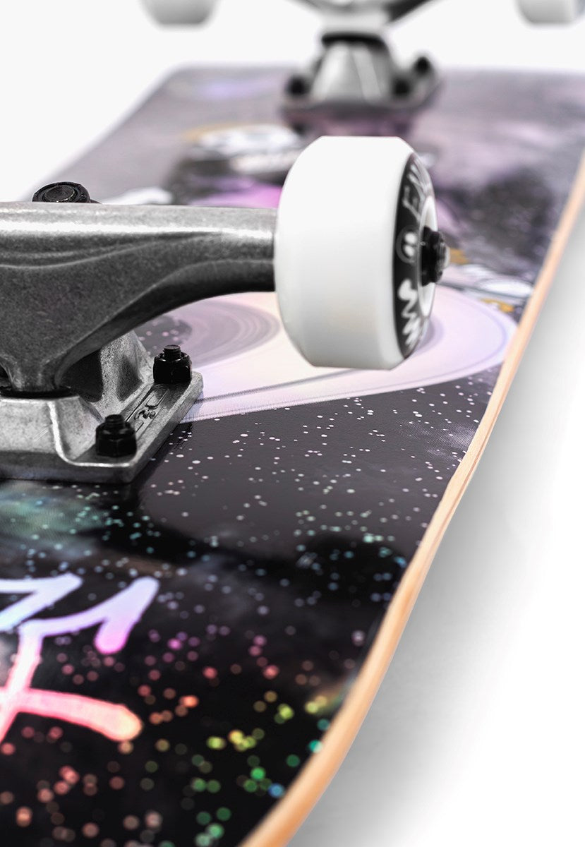 Enuff Skully Hologram Skateboard 7.75" Complete